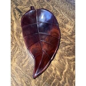 Beautiful ,Wooden ,Hand Carved Leaf Trinket Dish/Pipe Holder